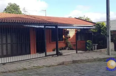 Império imoveis vende casa no bairro rio branco, com 03 dormitórios,
