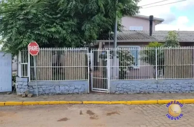 Império imoveis vende casa no bairro santa lucia, com 05 dormitórios