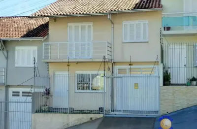 Império imóveis, vende: sobrado com entrada individual, localizado n