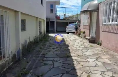 Império imóveis, vende casa térrea (parte inferior), localizada no bairro bela vista.