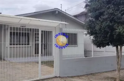 Império imóveis, vende casa semimobiliada, localizada no bairro são leopoldo.