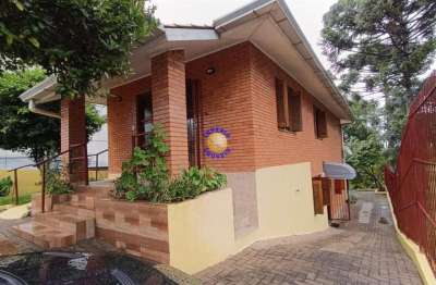 Império imóveis, vende casa com 02 moradias, localizada no bairro sa