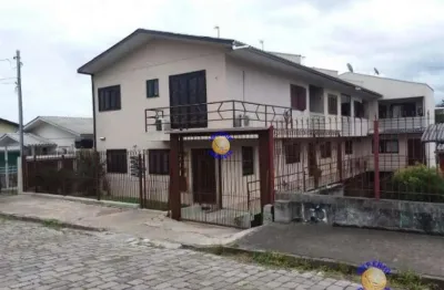 Império imóveis, vende sobrado triplex semimobiliado, localizado no