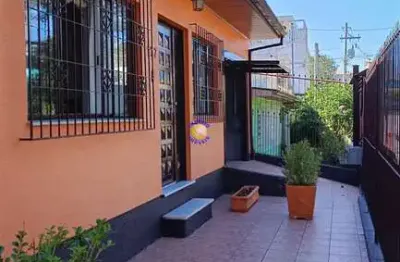 Império imóveis, vende-se 2 casas no mesmo terreno, localizada no ba