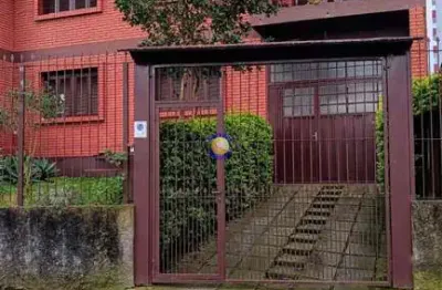 Império imóveis, vende casa c/ 02 moradias semimobiliada, localizada bairro rio branco.