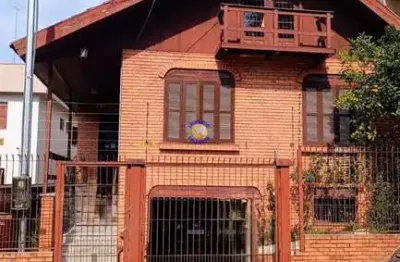 Império imóveis, vende casa, localizada no bairro são pelegrino.; c