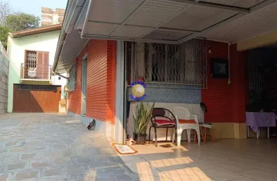 Casa com 3 quartos à venda no Floresta, Caxias do Sul 