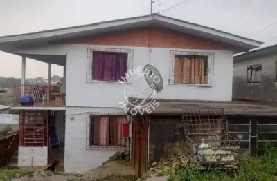 Império imóveis vende, casa com 02 moradias no bairro jardim das hortências.