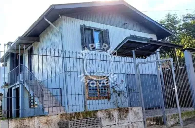 Casa mista com 02 pavimentos - 03 dormitórios - fátima.
