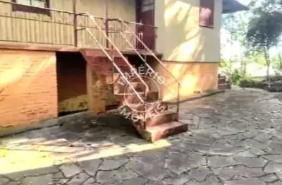 Casa mista com enorme terreno - 03 dormitórios - rio branco.