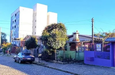 Excelente investimento, 02 casas com 05 dormitórios e mais 01 sala comercial, localizada no bairro kayser.