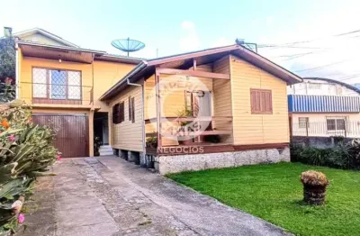 Casa mista - 04 dormitórios - localizada no bairro floresta - caxias do sul - rs.