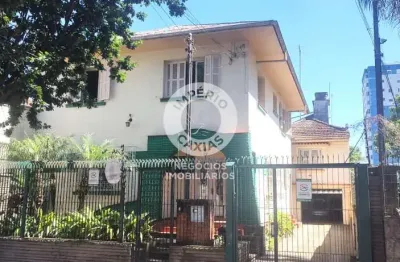 Venda - casa - 04 dormitórios - localizado no bairro centro - caxias do sul - rs.