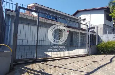 Excelente casa semimobiliada - 04 dormitórios, sendo 01 suíte - localizada no bairro kayser - caxias do sul.