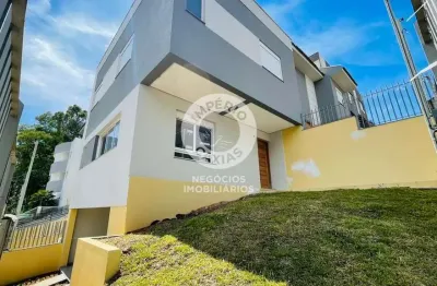 Sobrado entrada individual - 03 dormitórios, sendo 01 suíte - localizado no Bairro Colina Sorriso.
