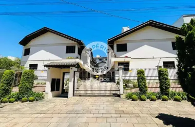 Sobrado entrada coletiva - 03 dormitórios, sendo 01 suíte - localizada no Bairro Sagrada Família.