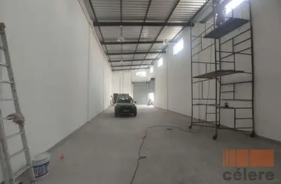 Galpão | depósito | armazém e 2 banheiros para alugar, 210 m² por r$ 13.000/mês +  iptu - mooca/sp