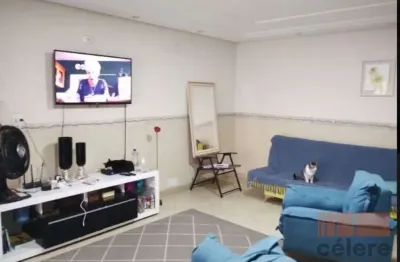 Sobrado à venda no alto da mooca com 3 dormitórios, 2 suítes e duas vagas cobertas