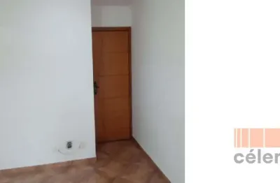 Amplo apartamento com 2 dormitórios e excelente localização
