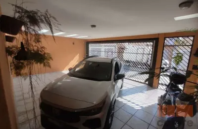 Sobrado amplo no alto da mooca | 200m² de terreno | 3 suítes | 3 vagas |  r$ 1.250.000,00
