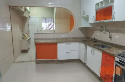 Oportunidade na rua martim afonso | 3 andares com 2 suítes e garagem automática - belém/sp