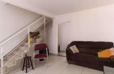 Sobrado na mooca c/ 02 dorm + edícula | 01 vaga  |  100m2
