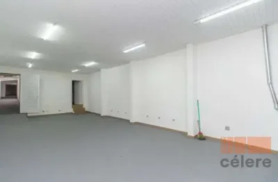 Galpão reformado com 252 m² e 2 banheiros | aclimação/sp | locação: r$ 7.500/mês