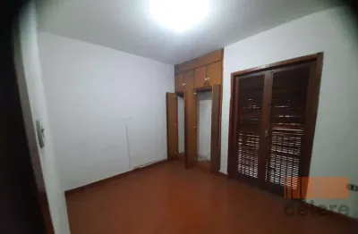 Sobrado comercial para locação (3 dormitórios | 3 banheiros | depósito | 1 vaga)