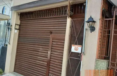 Casa com 3 quartos para alugar na Rua Serra do Japi, 161, Vila Gomes Cardim, São Paulo