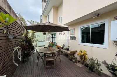 Casa com 3 quartos à venda na rua frederico virmond, 84, jardim das américas, curitiba, 245 m2 por r$ 1.280.000