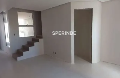 Casa com 2 quartos para alugar na Rua Vico Parolini Thompson, 226, Cristo Redentor, Caxias do Sul