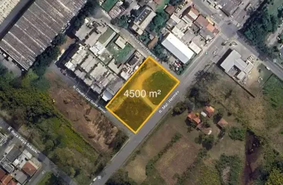 Terreno de esquina para locação com 4.500m² em área comercial