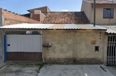 Casa com excelente estrutura no bairro que mais cresce em curitiba!