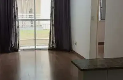 Apartamento com 02 dormitórios com varanda e 01 vaga por 290.000