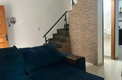 Condomínio fechado com 02 suíte com vaga de garagem no bairro vila dalila