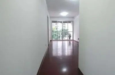 Apartamento 70m², 02 dormitórios (sendo 1 suíte), 02 banheiros e 01 vaga.