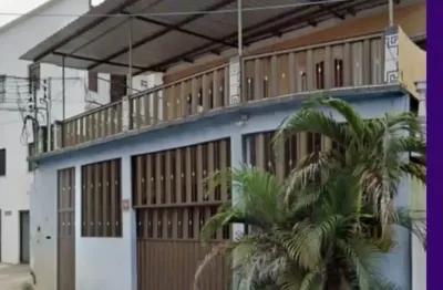 Disponível para locação casa no dom pedro com 4 suites, quintal