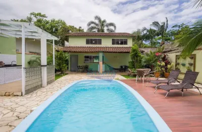 Casa com 3 quartos, praia da lagoinha - bairro, ubatuba - r$ 800 mil, cod: 1938