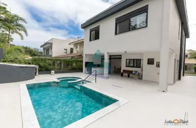 Casa com 5 quartos, praia da mococa - condomínio villagio porto fino, caraguatatuba - r$ 3.4 mi, cod: 2657