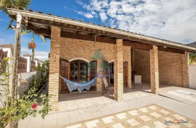 Casa com 5 quartos, praia da maranduba, ubatuba - r$ 1.1 mi, cod: 1616