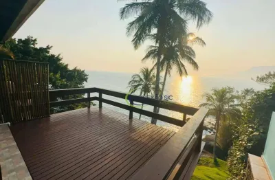 Casa com 3 dormitórios à venda, 300 m² por R$ 2.650.000,00 - Cabaraú - Ilhabela/SP