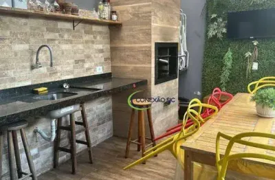 Sobrado mobiliado em condomínio de 2 dormitórios no litoral