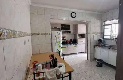 Casa térrea de 4 dormitórios com suíte e uma edícula completa nos fundos e 3 vagas garagem cobertas
