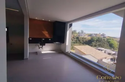 Casa nova com arquitetura moderna com 3 suítes e 2 vagas de garagem coberta