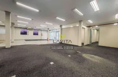 Ampla loja  comercial em ponto estratégico na cidade de blumenau.  grande fluxo de veículos e pedestres. / la vita imoveis