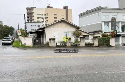 Terreno com 280m2 em corredor de serviço, rua antônio treis no bairro vorstadt próximo a nova cooper em blumenau!