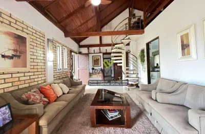 Belíssima casa semimobiliada e muito bem localizada, no bairro sta terezinha em gaspar sc