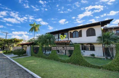 Casa com 7 dormitórios à venda, 509 m² por R$ 2.800.000,00 - Vorstadt - Blumenau/SC