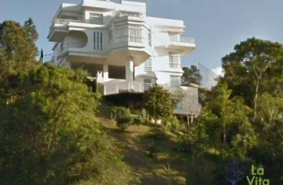 Casa com 4 dormitórios à venda, 550 m² por r$ 2.800.000,01 - centro - gaspar/sc