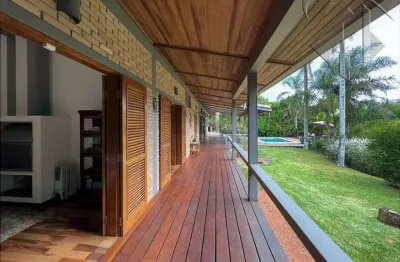 Casa em condomínio fechado com 5 quartos à venda no Chácaras do Peroba, Jandira 